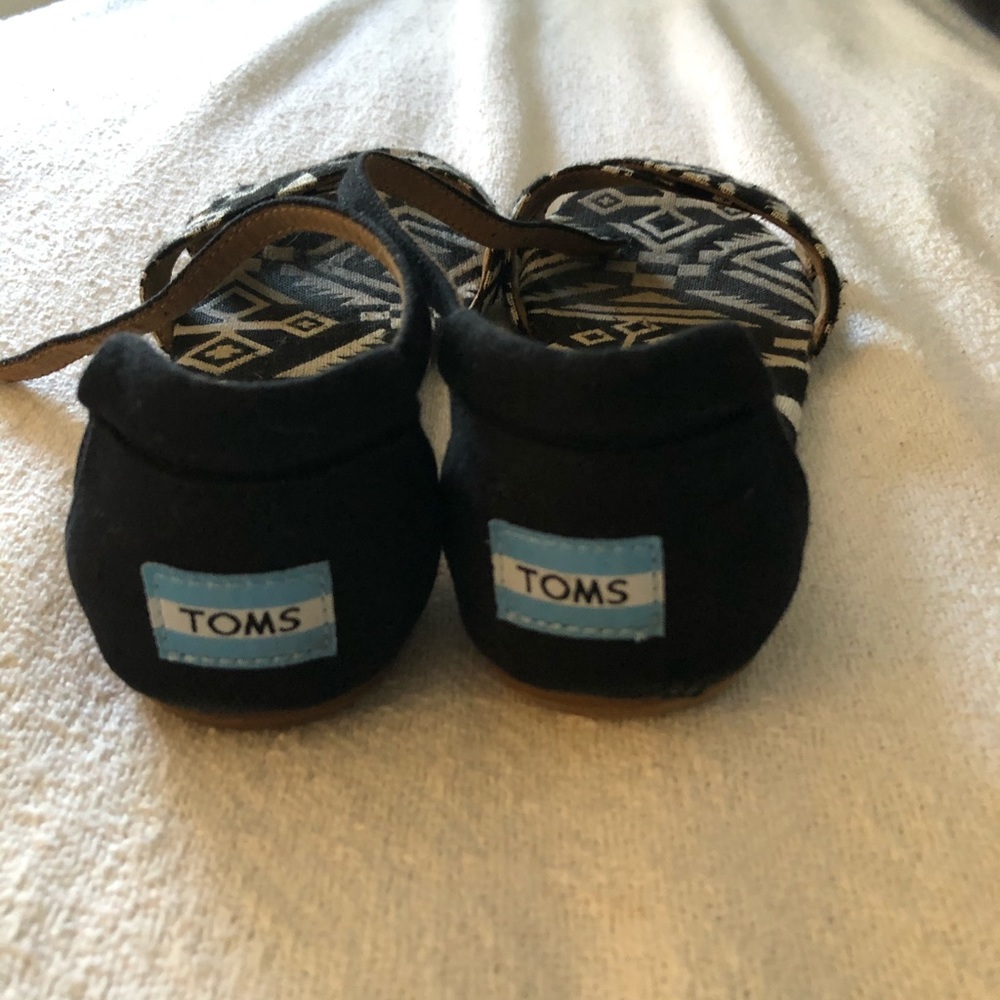 Toms Sandals. Size 7